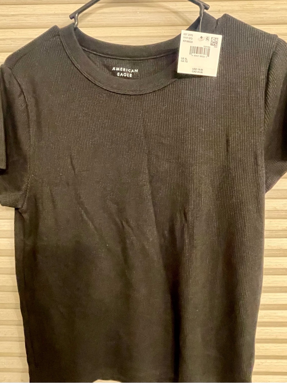 American Eagle Outfitters Men’s Black Ribbed Short Sleeve Tee